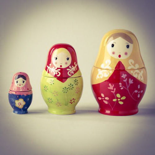 http://www.weddinganniversarygifts.net/wp-content/uploads/2014/06/russian-dolls-measuring-cups.jpg